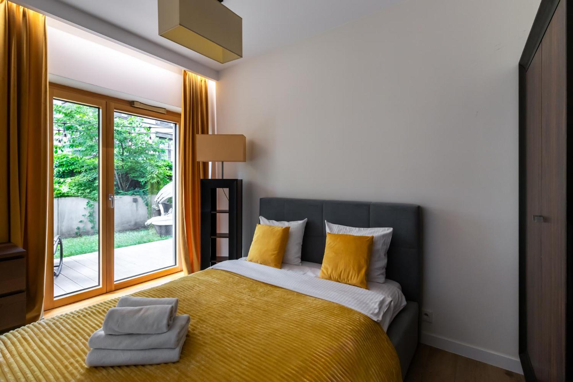 Golden - Mennica Apartmán Varšava